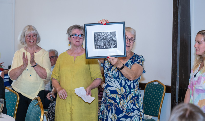 Malmesbury welcomes visitors from twin town of Gien, France
