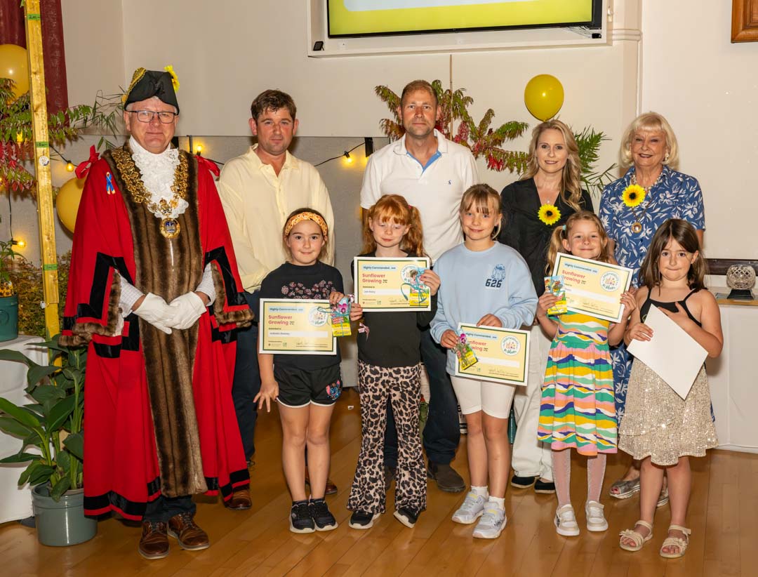 Sunflowers to floral showstoppers as Malmesbury’s green-fingered winners are revealed!